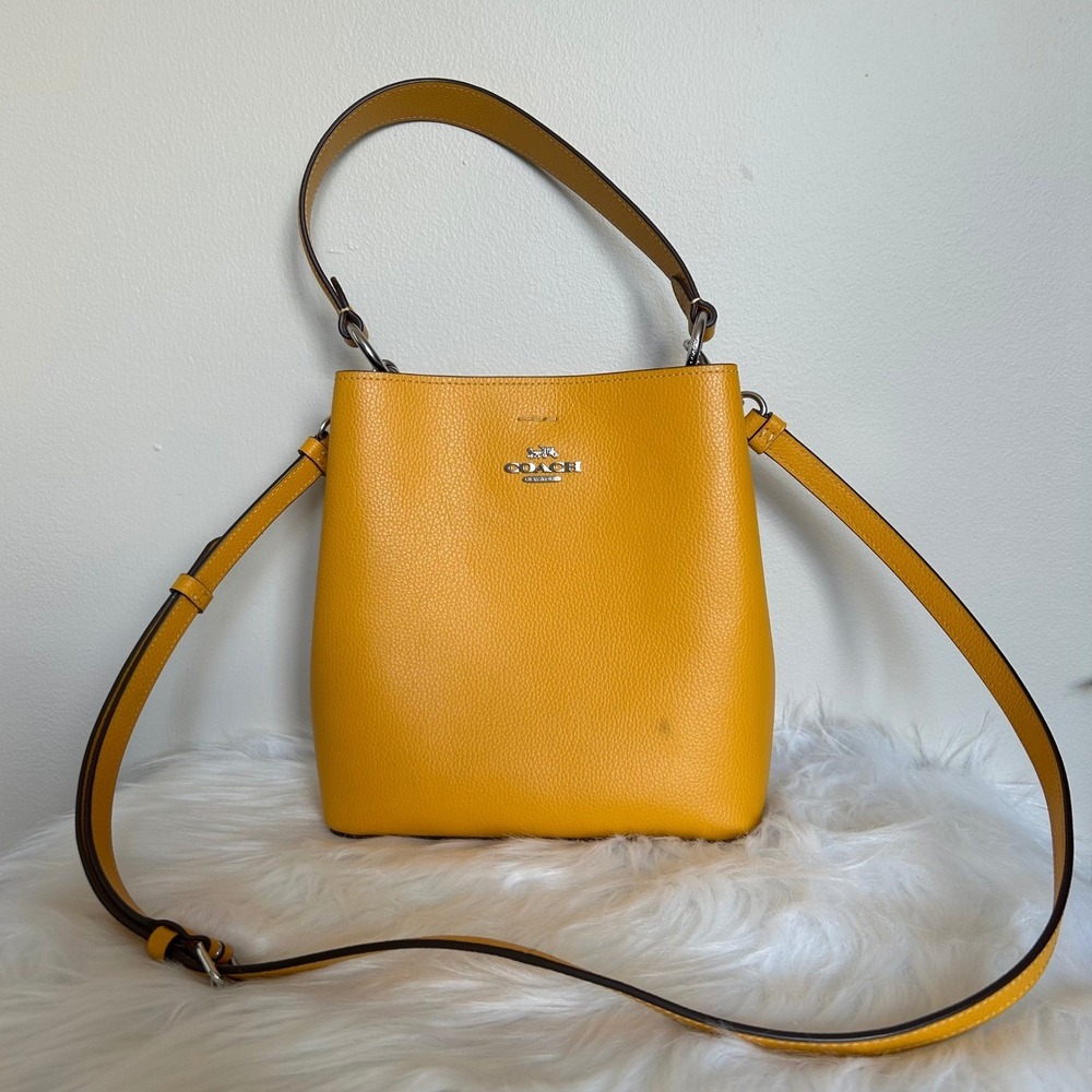 Coach Small Town Bucket Yellow Pebbled Leather Shoulder Bag 1011 - Picture 2 of 13
